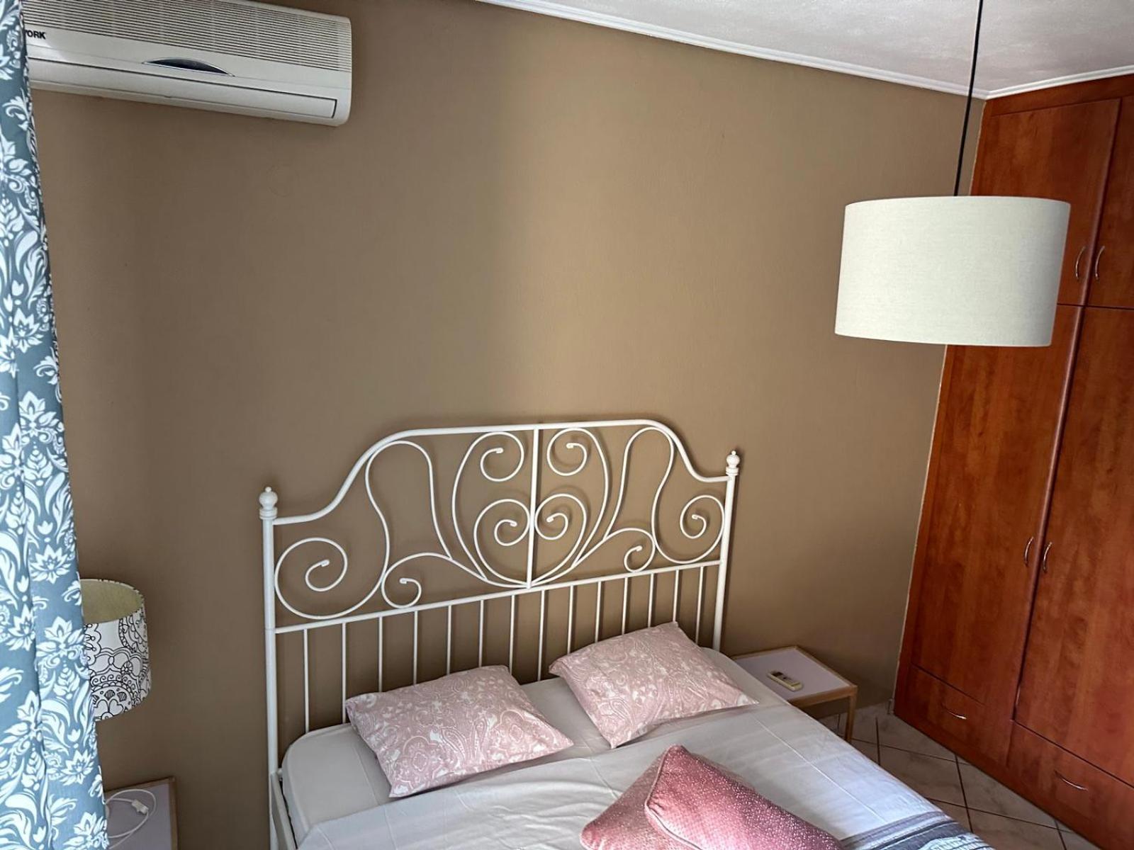 Luxury City Center Apartment Калампака Экстерьер фото