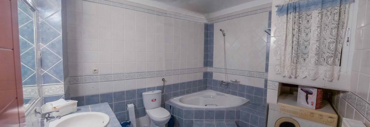Luxury City Center Apartment Калампака Экстерьер фото