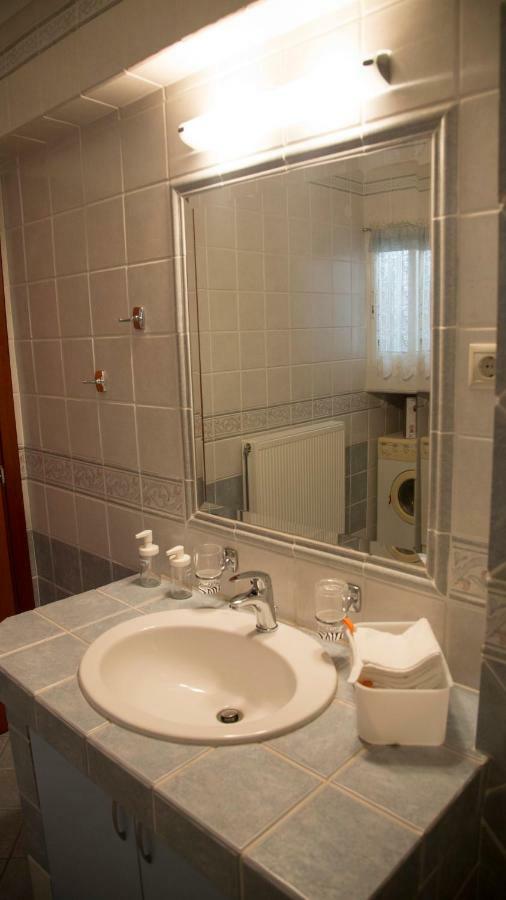 Luxury City Center Apartment Калампака Экстерьер фото