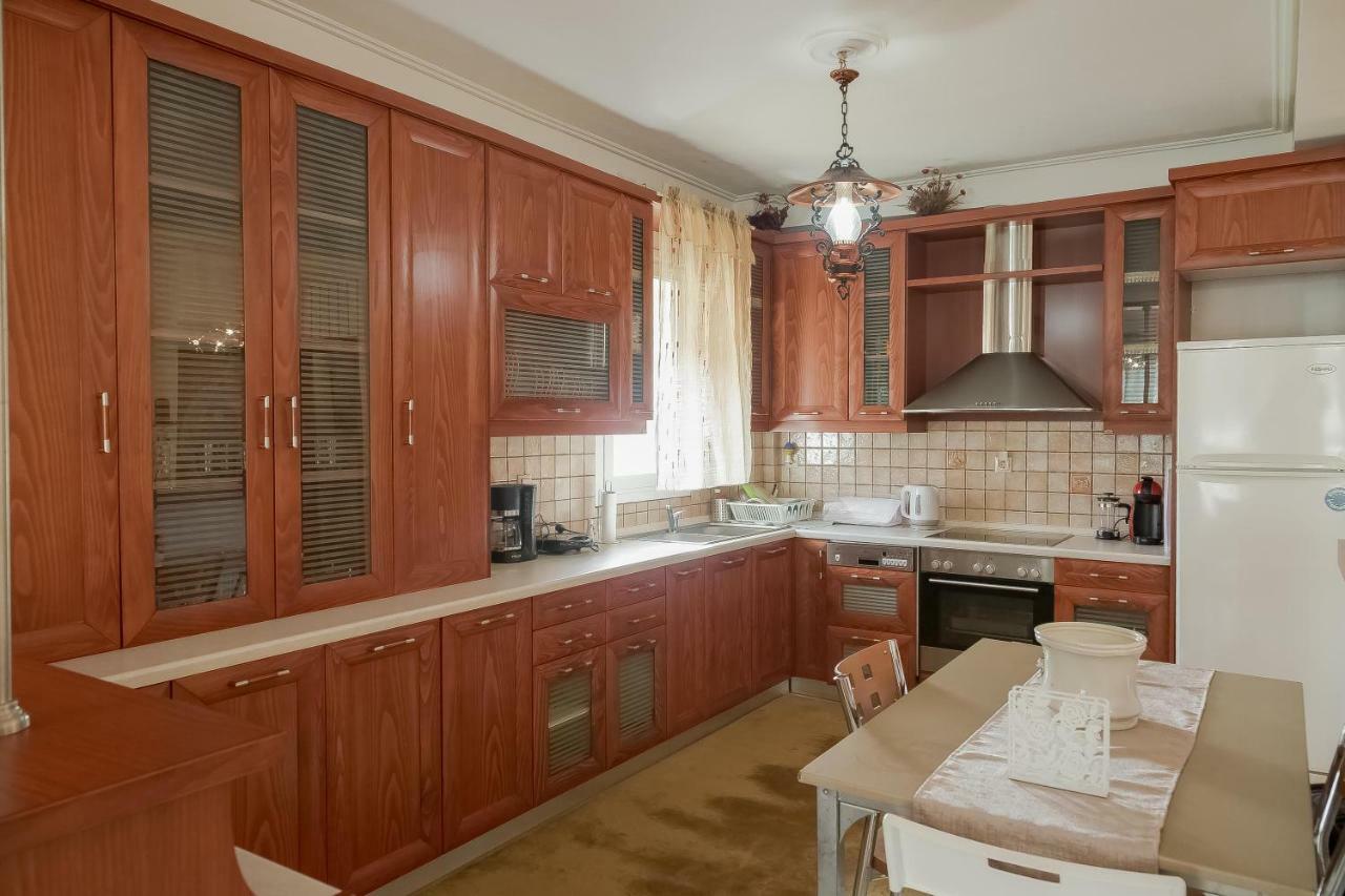 Luxury City Center Apartment Калампака Экстерьер фото