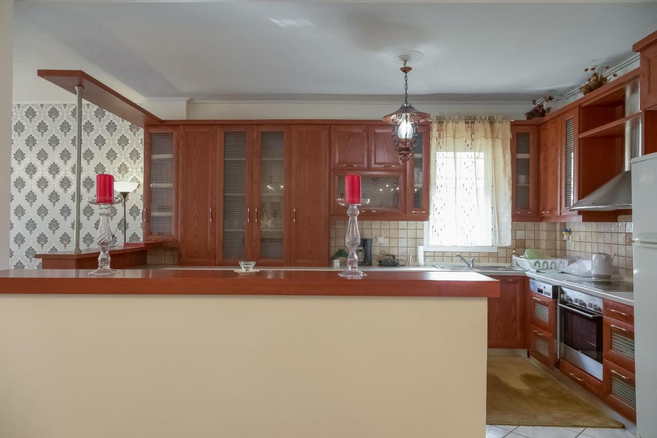 Luxury City Center Apartment Калампака Экстерьер фото